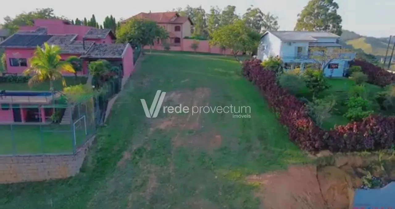 Terreno para venda no condomínio Terras de Santa Teresa, Vinhedo SP. Com 810m²