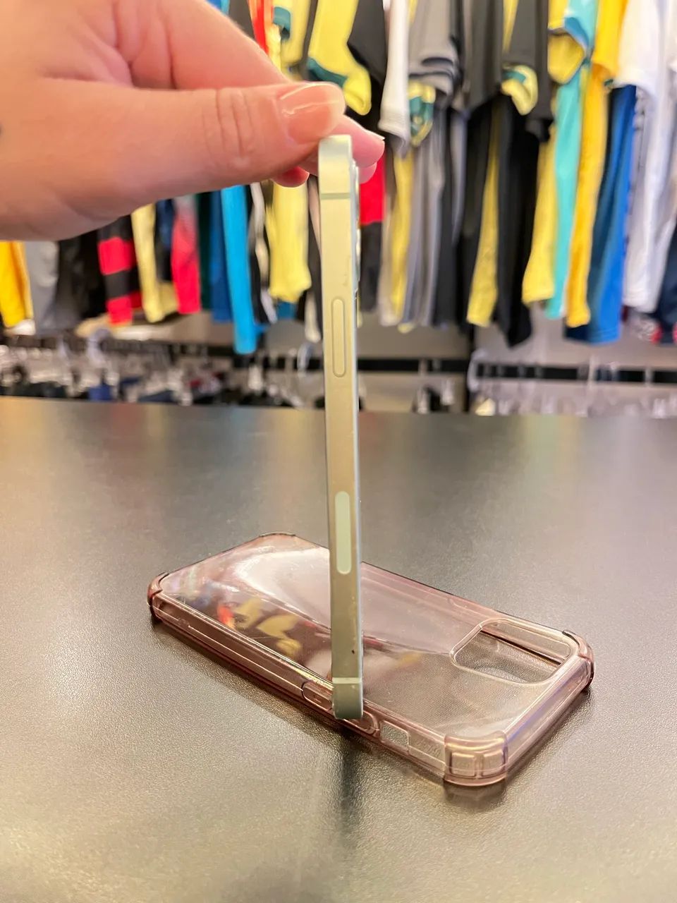 iPhone 12 sem detalhes  - Foto 4