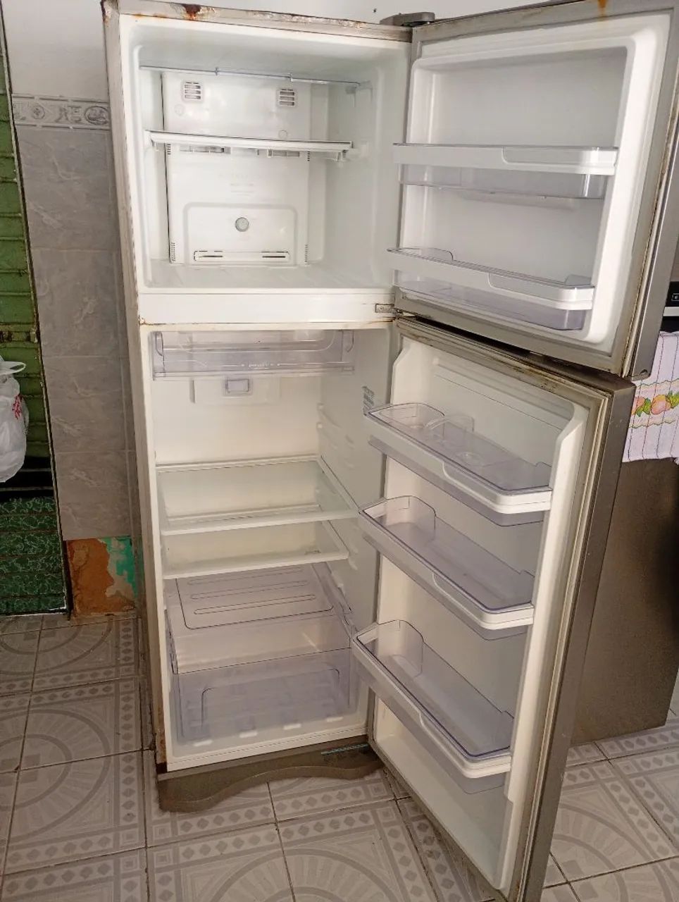 Refrigerador Duplex usada bom uso - Foto 3
