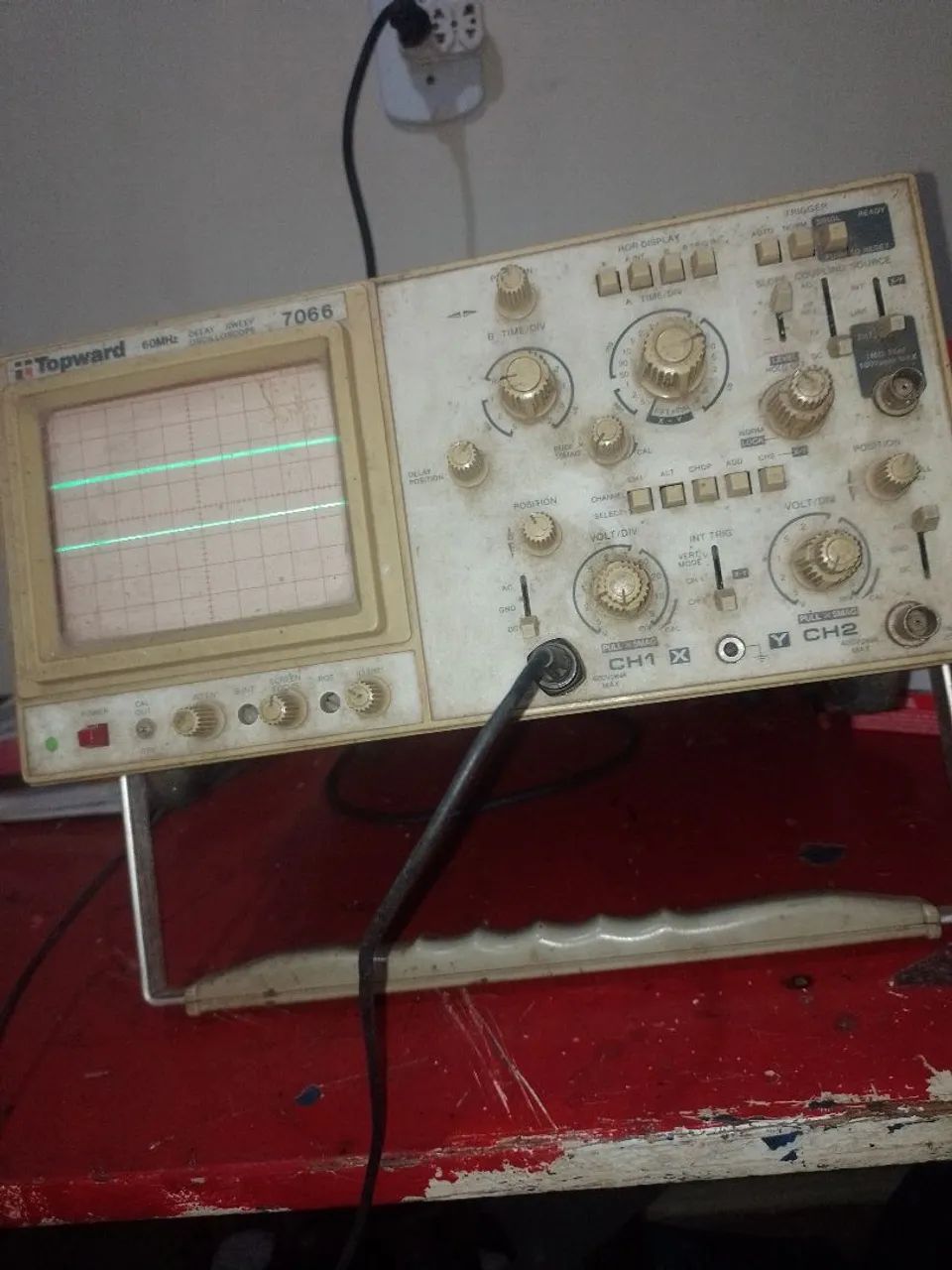 Osciloscópio analógico somente esse preço até amanhã aproveite 