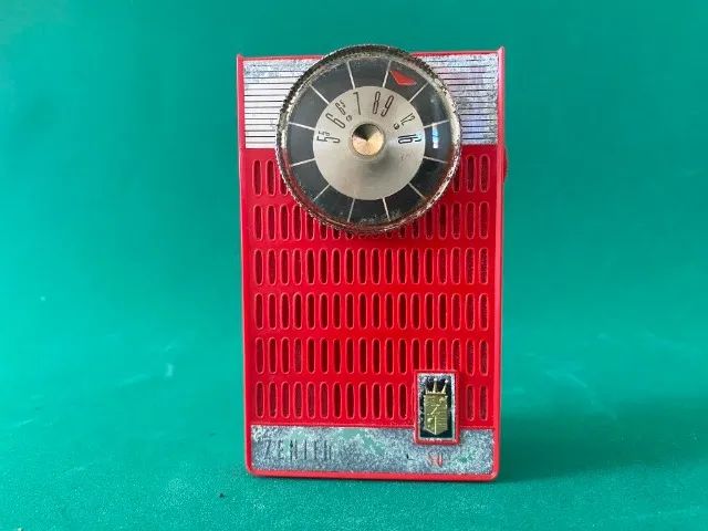Rádio antigo Zenith Royal 50 - Foto 2