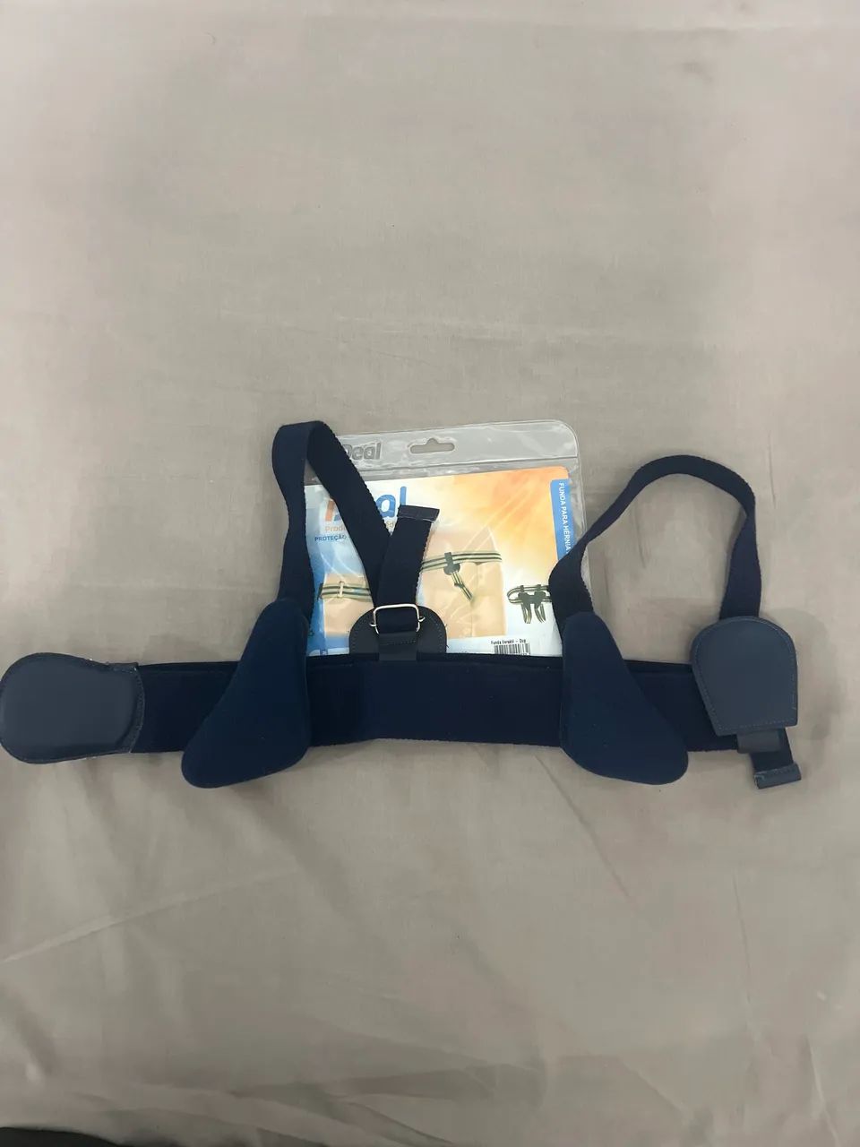 Funda para hérnia inguinal 