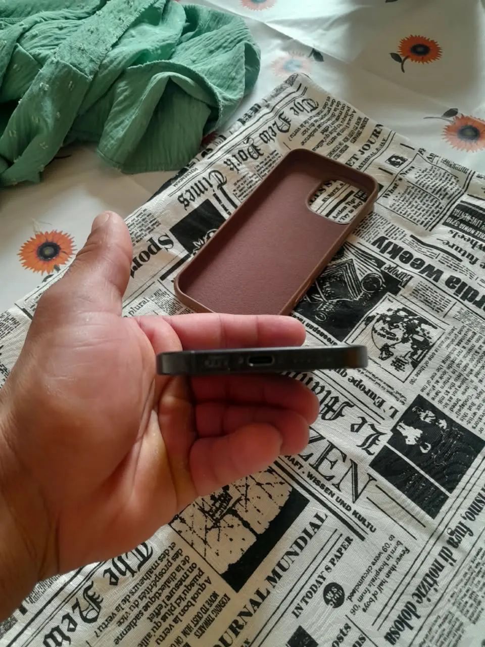 I Phone 16 pro max - Foto 3