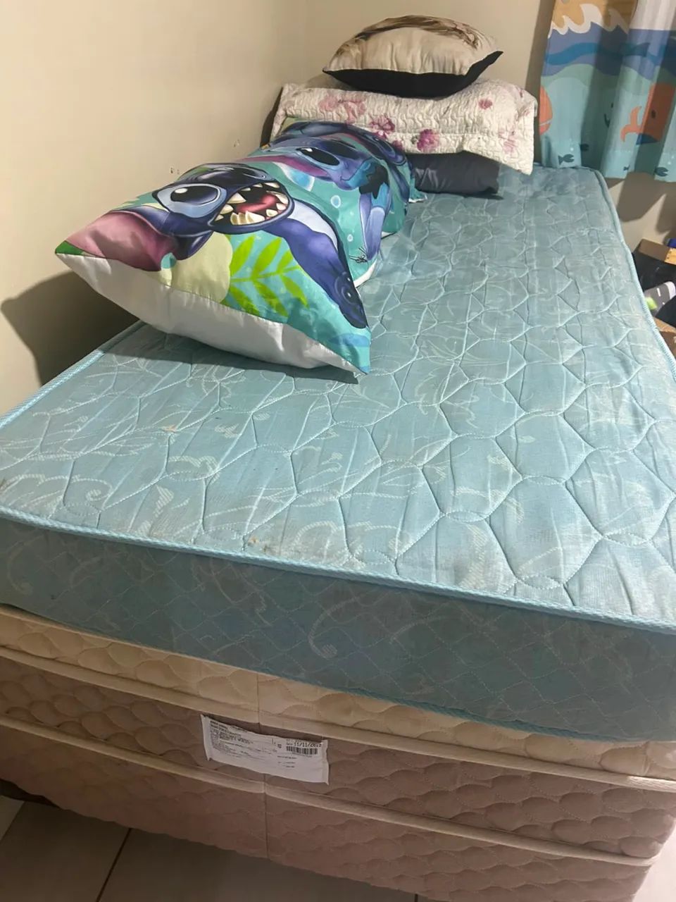 Vendo cama box de solteiro + Colchão 