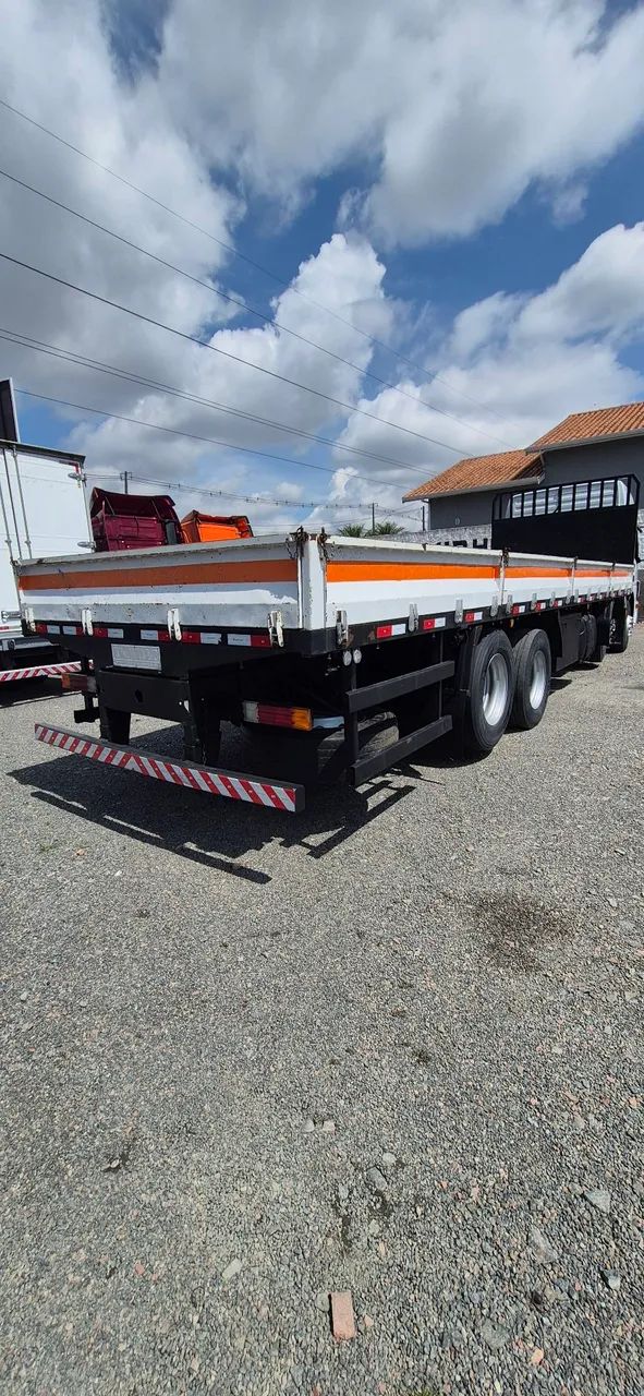 Carroceria de ferro assoalho de ferro 9.50 Bitruck  - Foto 4