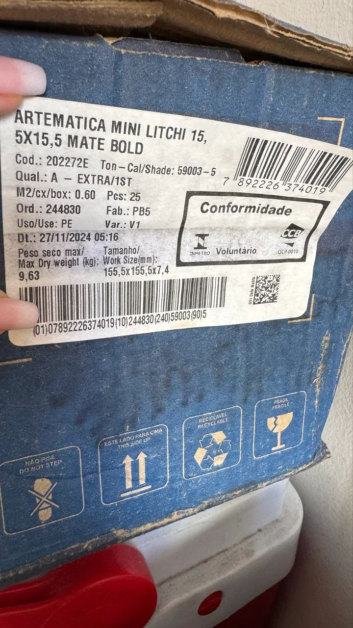 Mosaicos Artematica Rosa  15,5 x 15,5 da Portobello na caixa.(total de 73 peças)  - Foto 3
