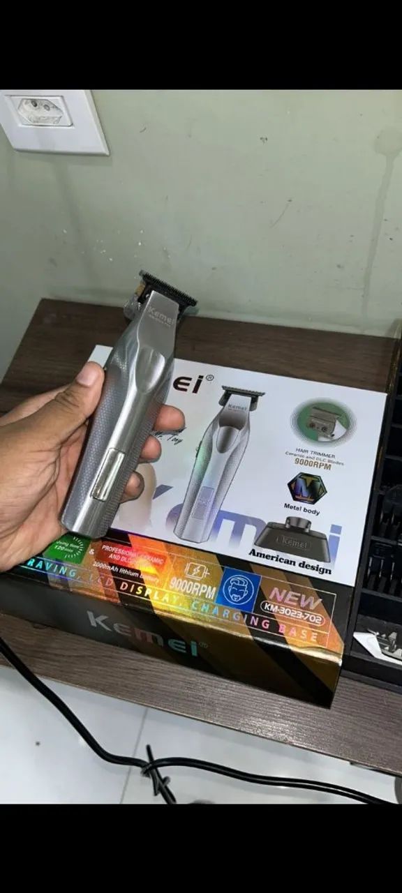 Maquinas para barbeiro profissional/ kemei e wmark - Foto 3