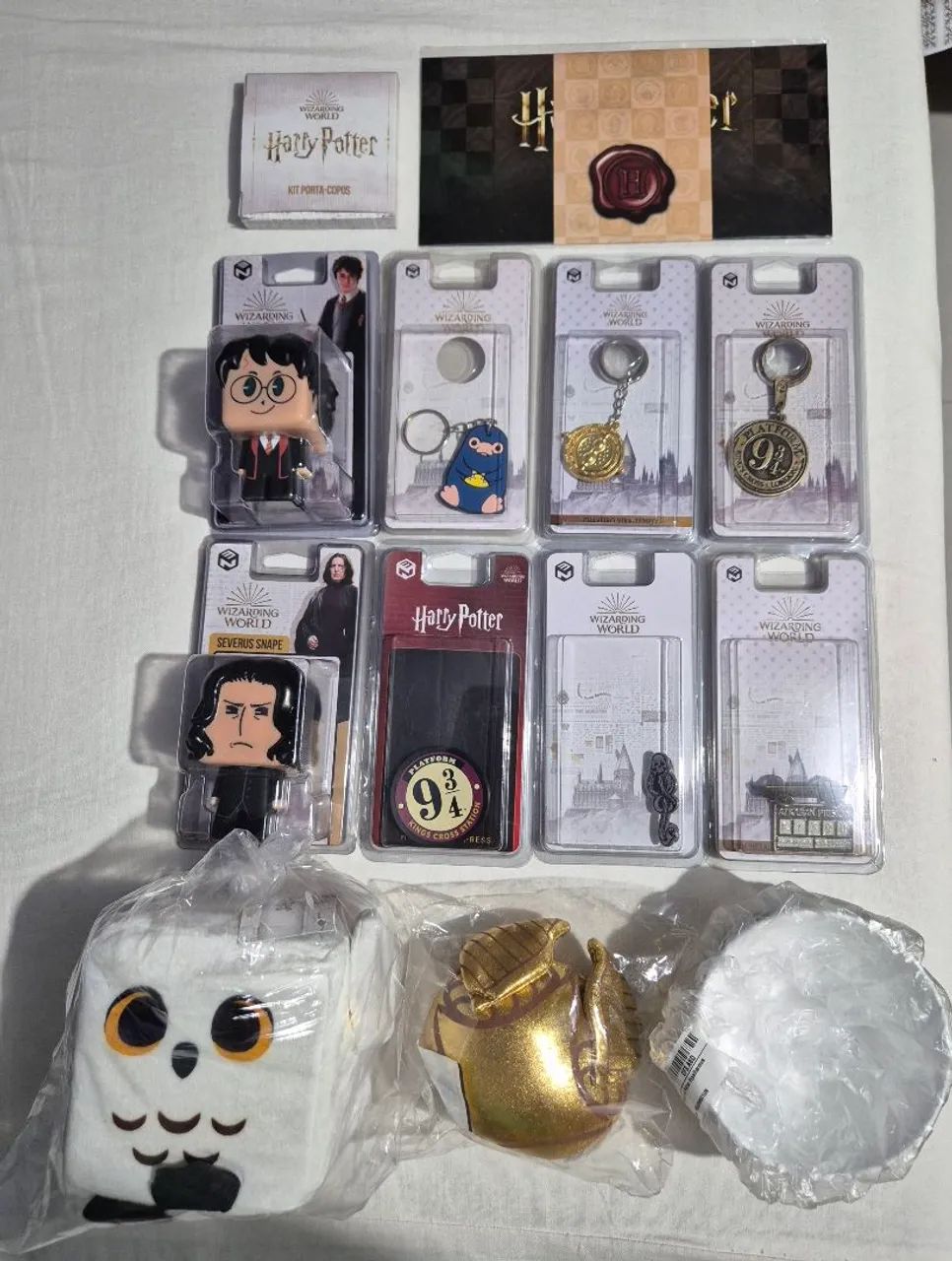 Conjunto com 13 itens Harry Potter ao cubo