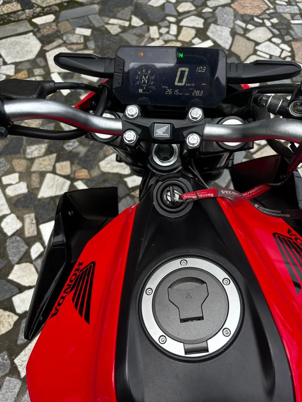 CB 300f 2024  - Foto 4