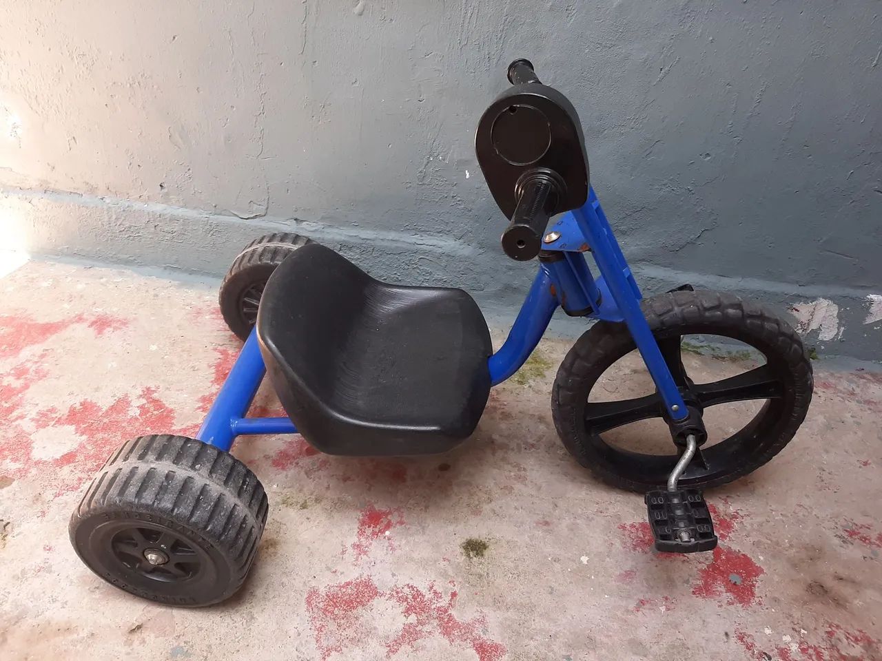 Triciclo azul 