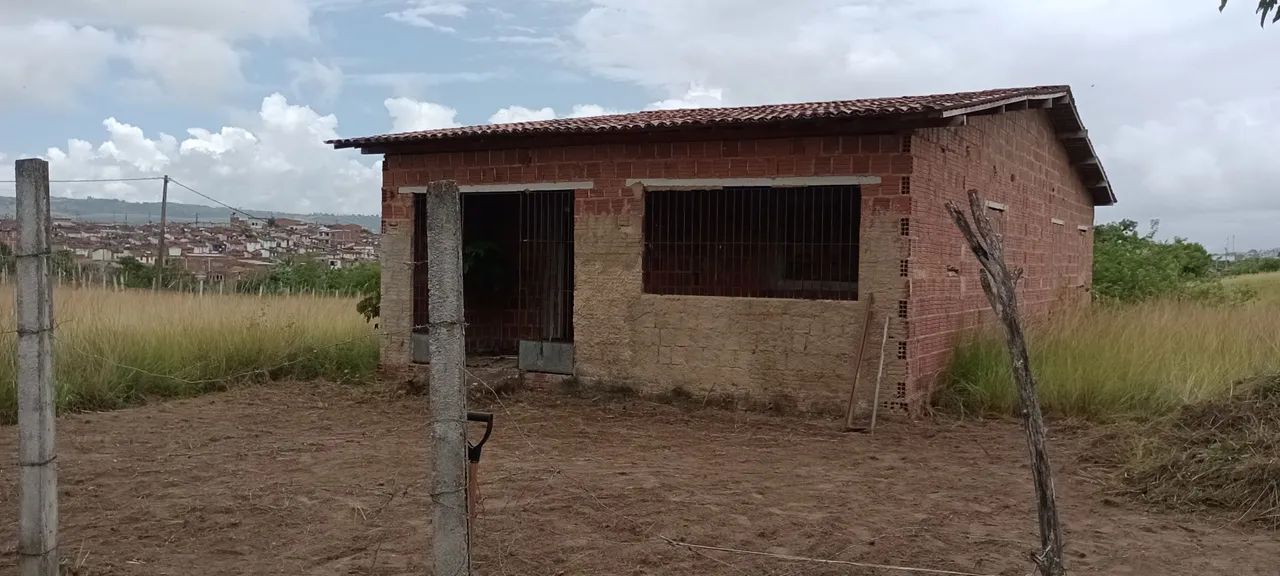 Vendo terreno com casa em vitória de santo antão 
