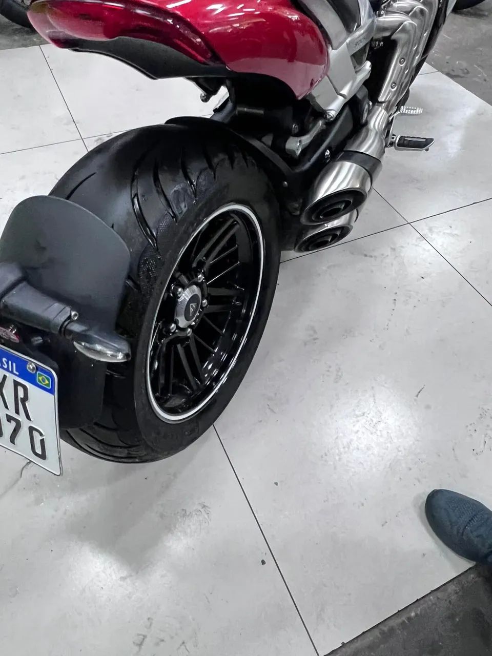 TRIUMPH ROCKET III R - Foto 2