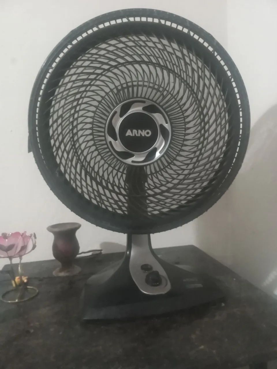 Ventilador usado, funciona perfeitamente bem conservado, 80$ menor preço 