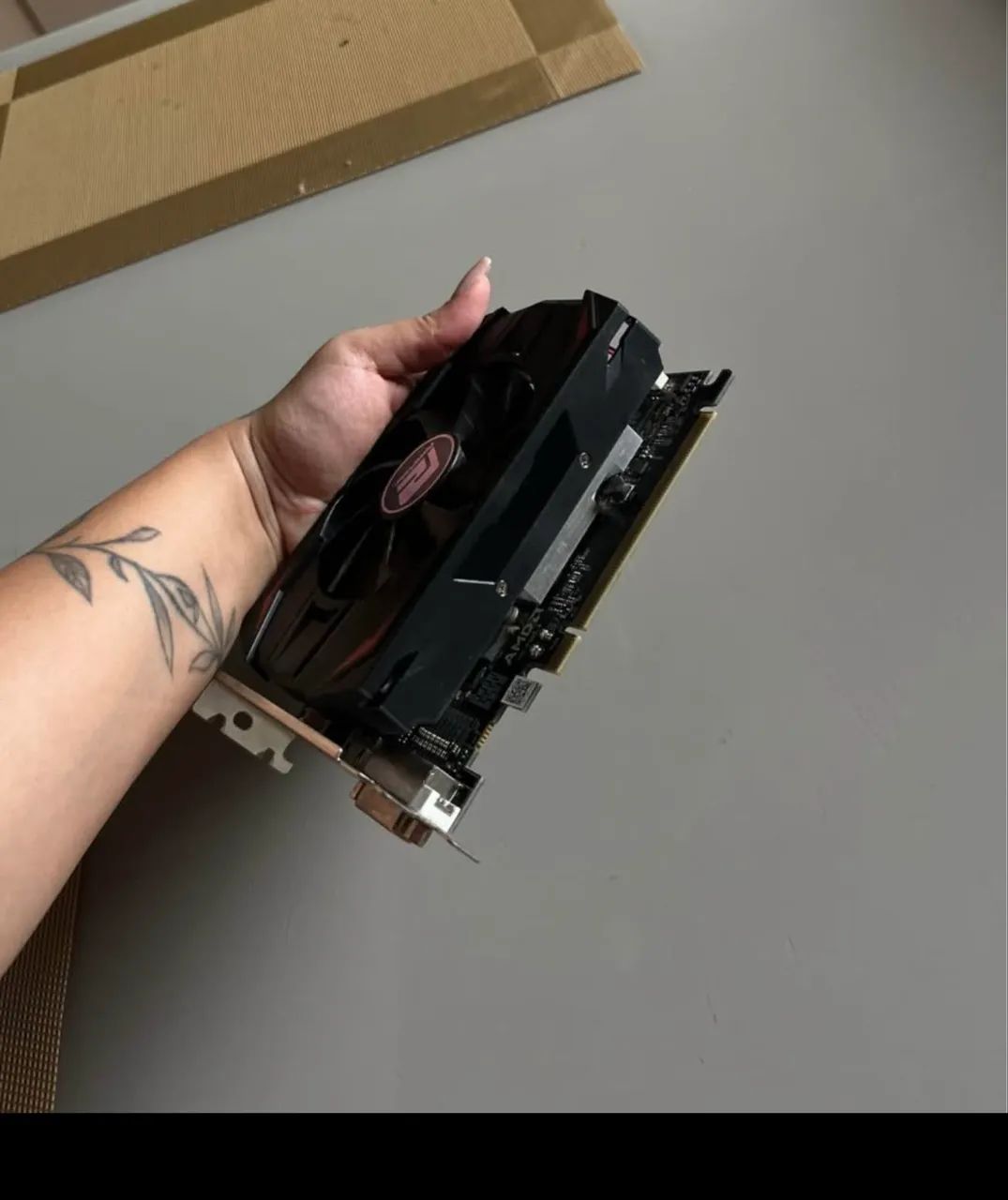 RX 550 4GB | COM DEFEITO  - Foto 2