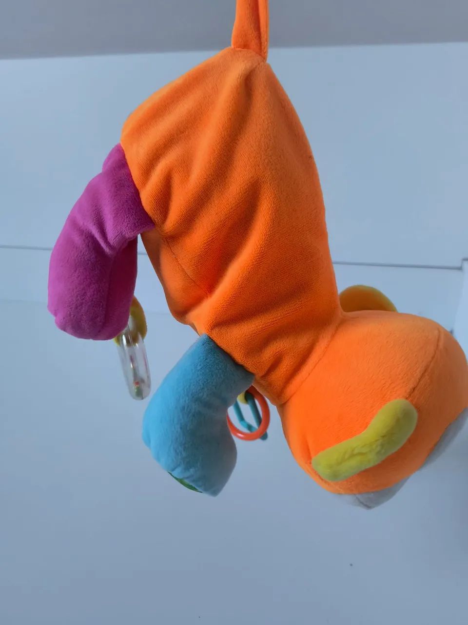 Macaco de pelúcia com chocalhos  - Foto 3