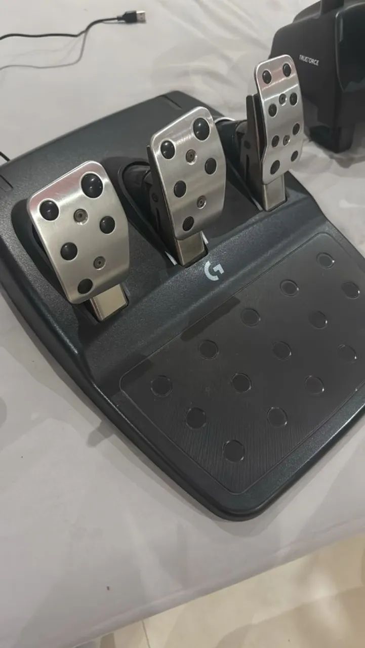 volante logitech trueforce g923 - Foto 4