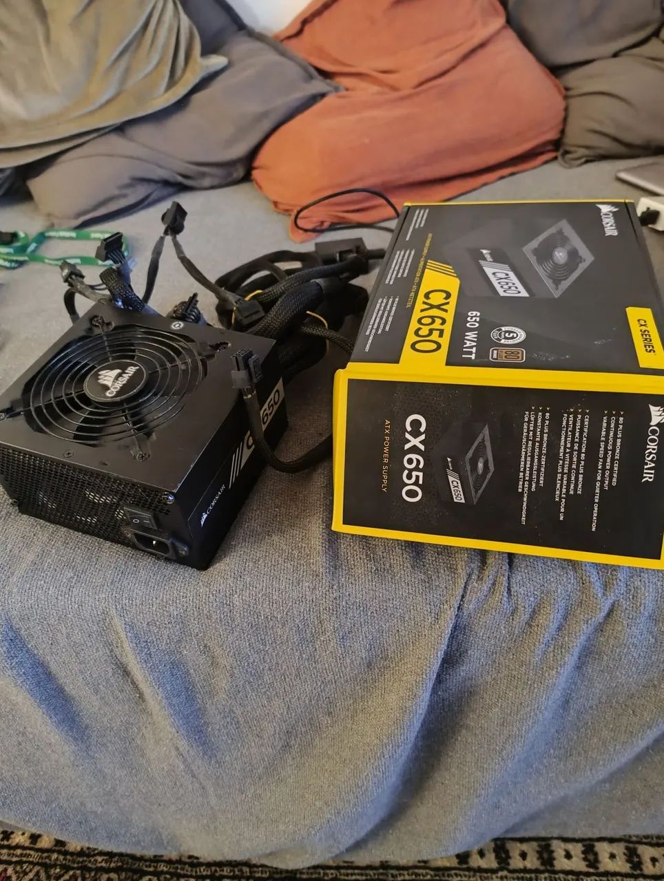 Fonte Corsair cx650