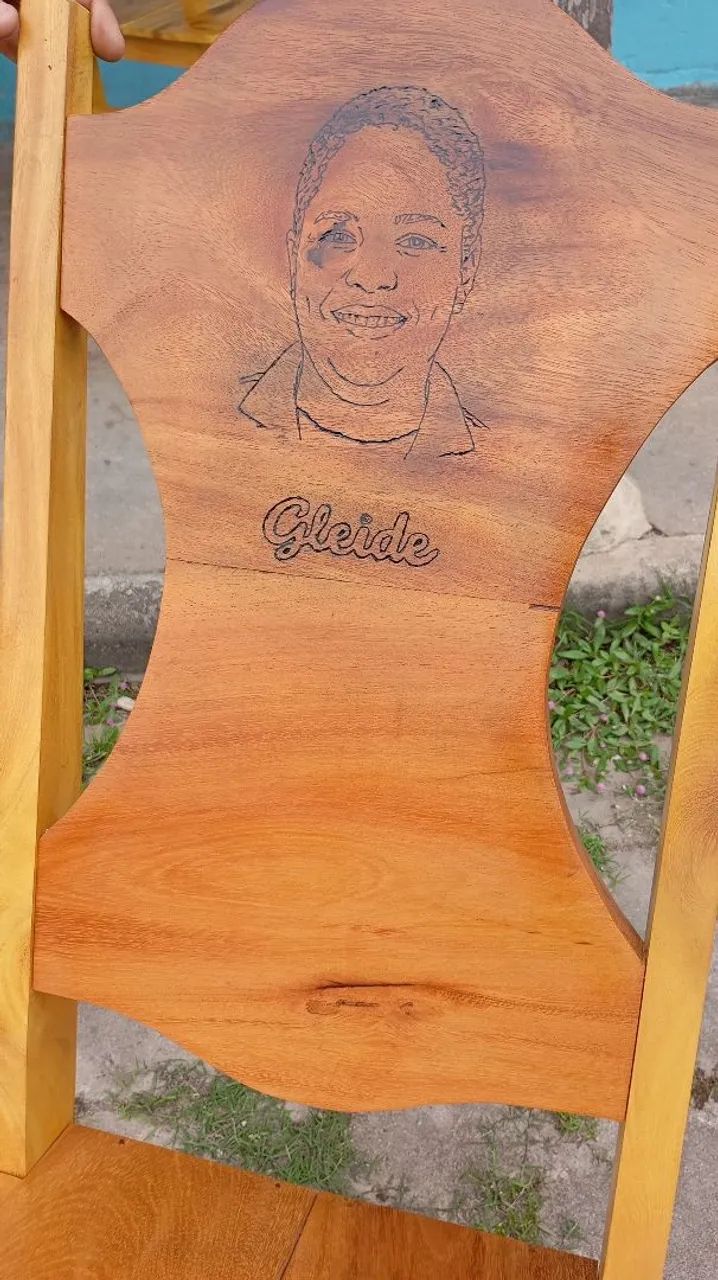 Cadeiras Personalizadas Do Jeito Que Você Quiser - Foto 2