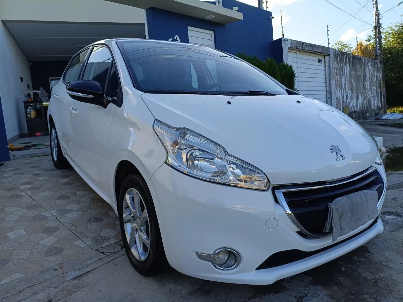 Peugeot 208 2015