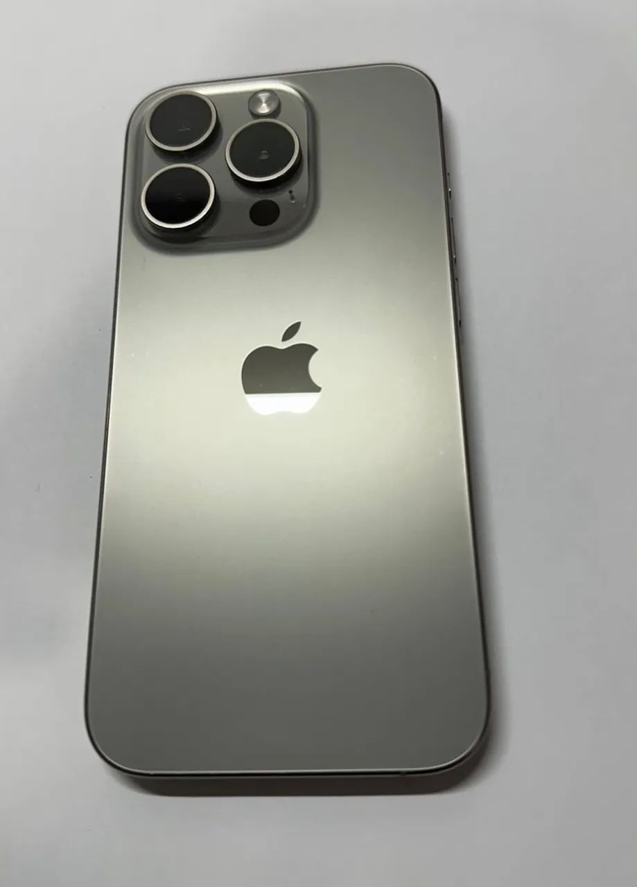 iPhone 15 Pro 256GB - Foto 2