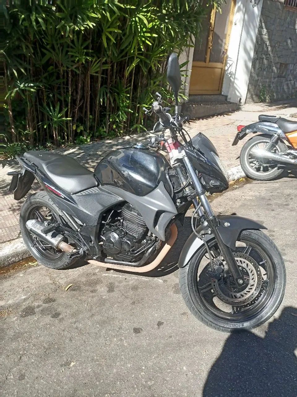 CB 300R 2011 - Foto 3