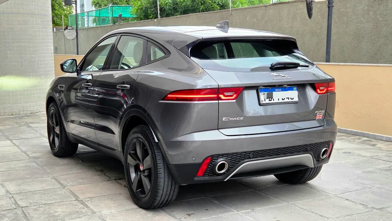 Jaguar E-Pace 2.0 AWD 249cv Aut. 2018 - Foto 4