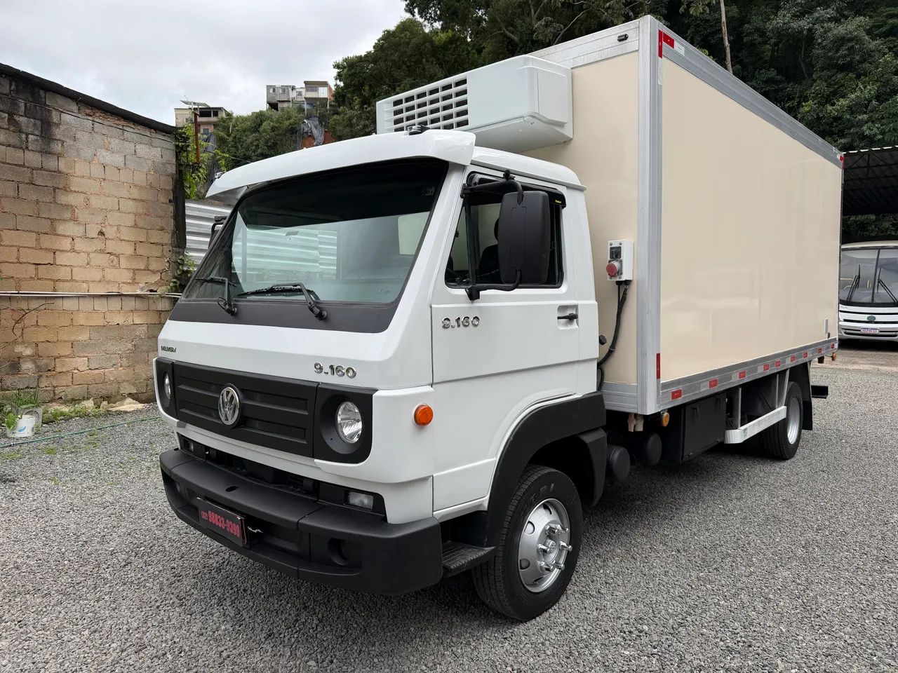 CAMINHÃO VW 9.160 ANO 2013 BAU FRIGORÍFICO 