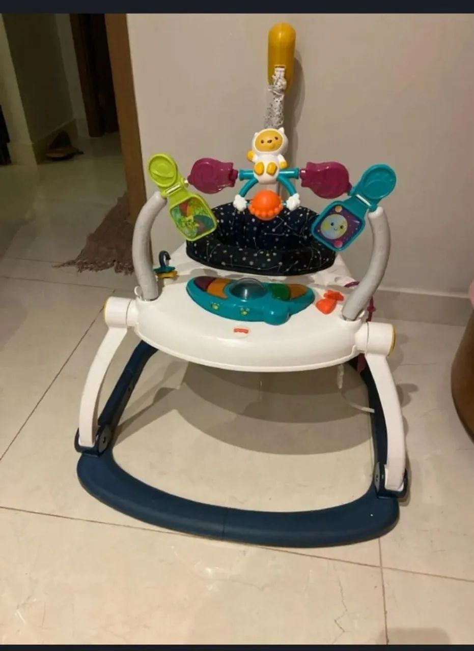Cadeirinha Pula Pula Diversão no Espaço GPT46 - Fisher Price