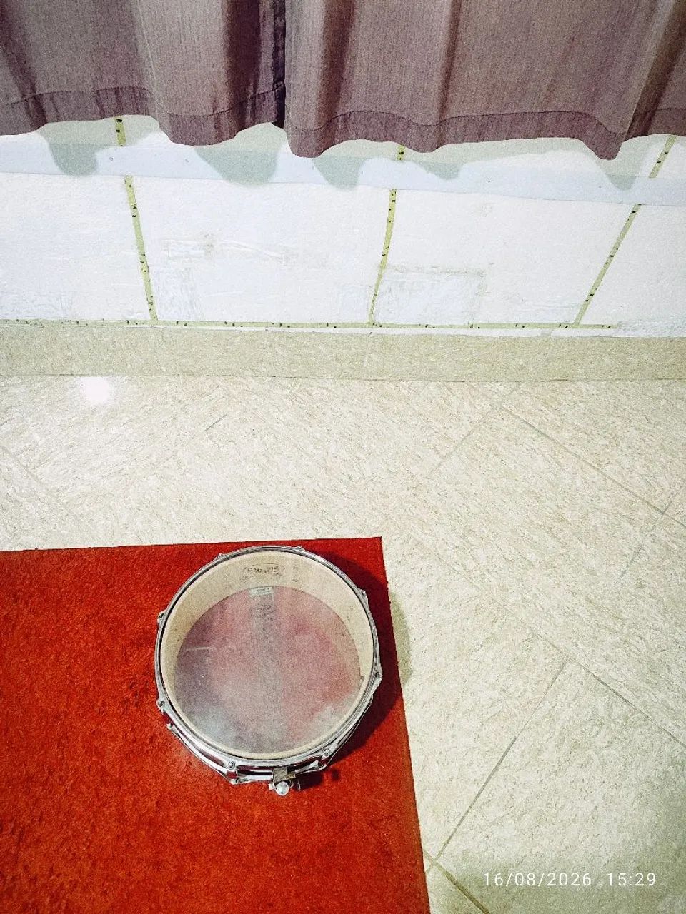 Caixa de bateria 14 polegadas  8 afinação usada perfeita sem marca  - Foto 2