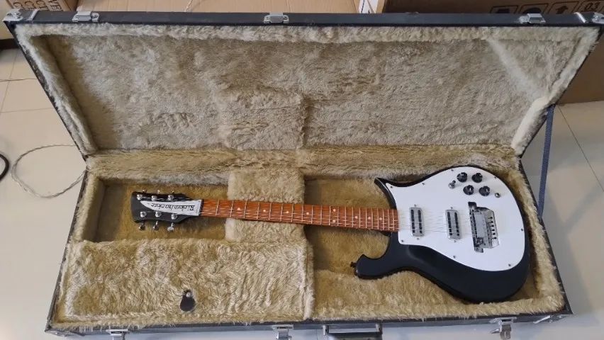 Guitarra Rickenbacker modelo 425 estilo George Harrison ótimo
