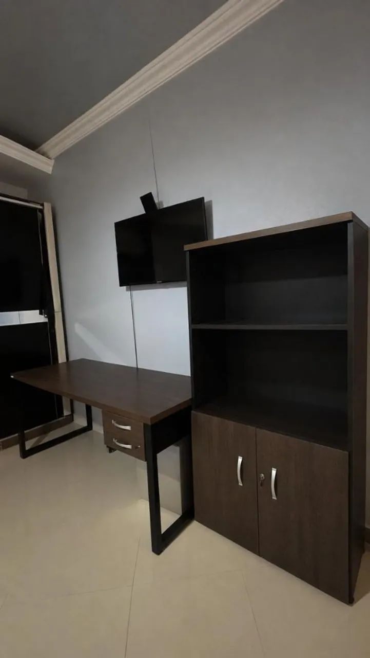 CONJUNTO ESCRITÓRIO EM MDF E METALON 