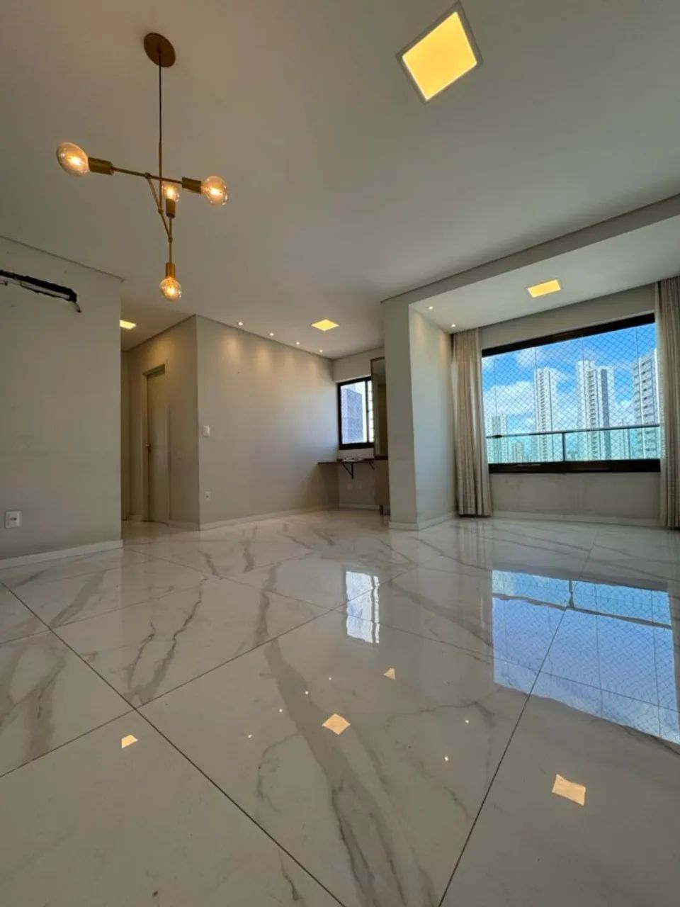 Apartamento Alto Padrão 2 Quartos na Torre 4.000.00 com todas as taxas