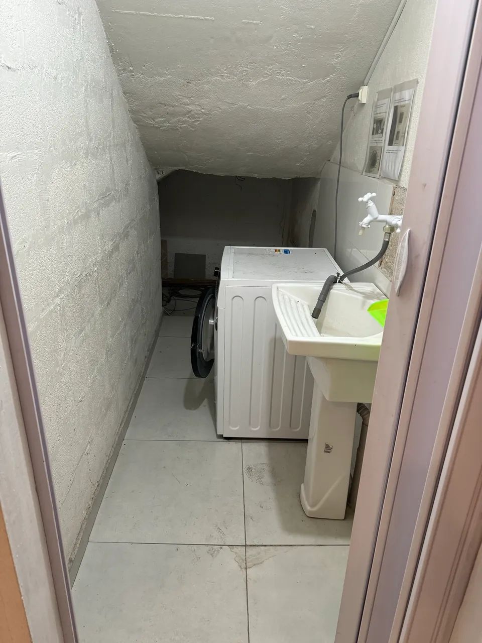 Quartos novos, espaçosos, ventilados, limpos e modernos.  - Foto 2