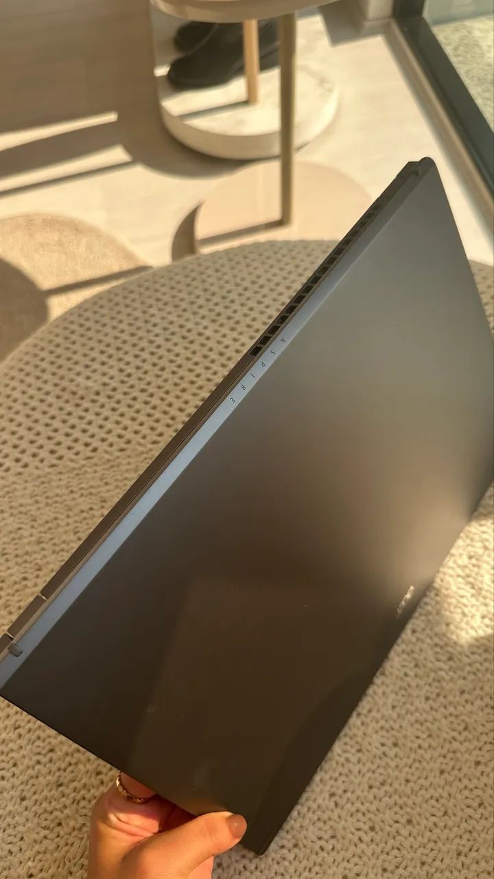 Vendo notebook Acer Aspire 5 - Foto 2