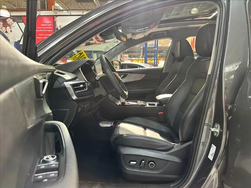 Chery Tiggo 8 MAX Drive 1.6 Turbo Aut., foto 12 de 16