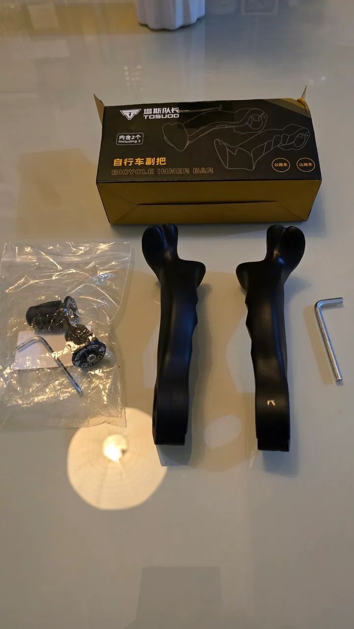 Um par de barend extensor de guidao de bicicleta bike 