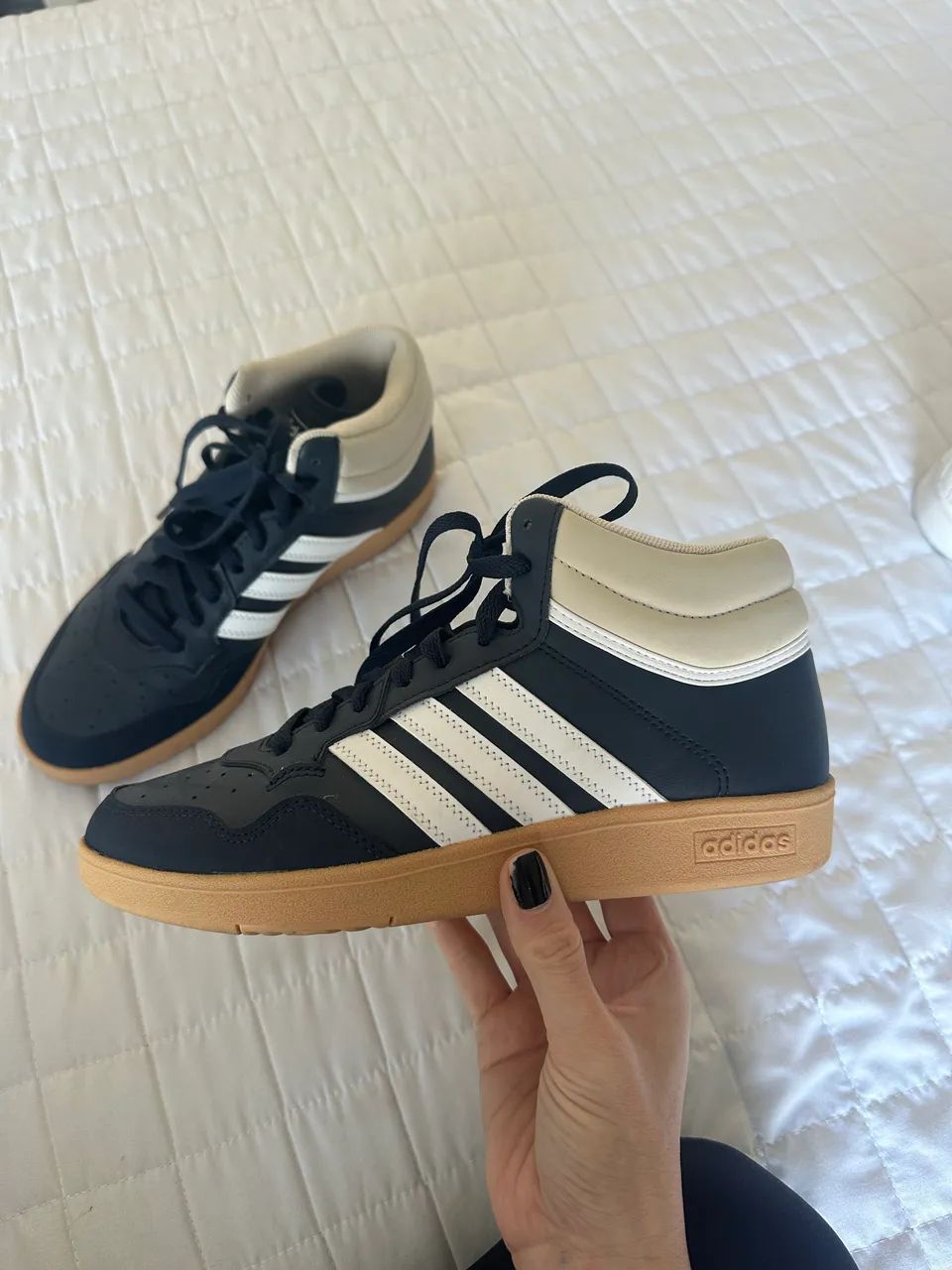 Tênis adidas 38