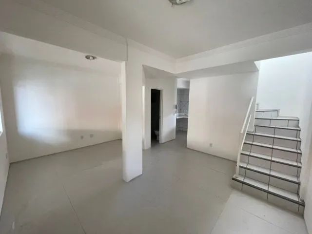 CD 176, Passaré, Condomínio Ticiana, Casa duplex com 03 quartos, 02 banheiros, 02 vagas - Foto 2