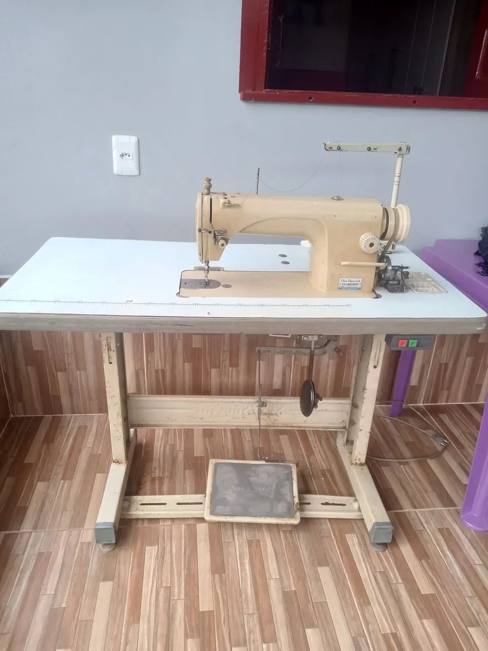 Máquina de custura 65204302391810120