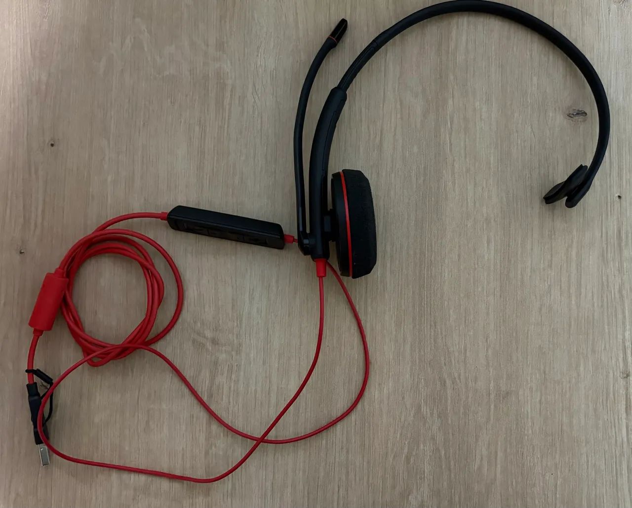 Headset Blackwire C3210 USB-C | NOVO - Fones de Ouvido - Vila