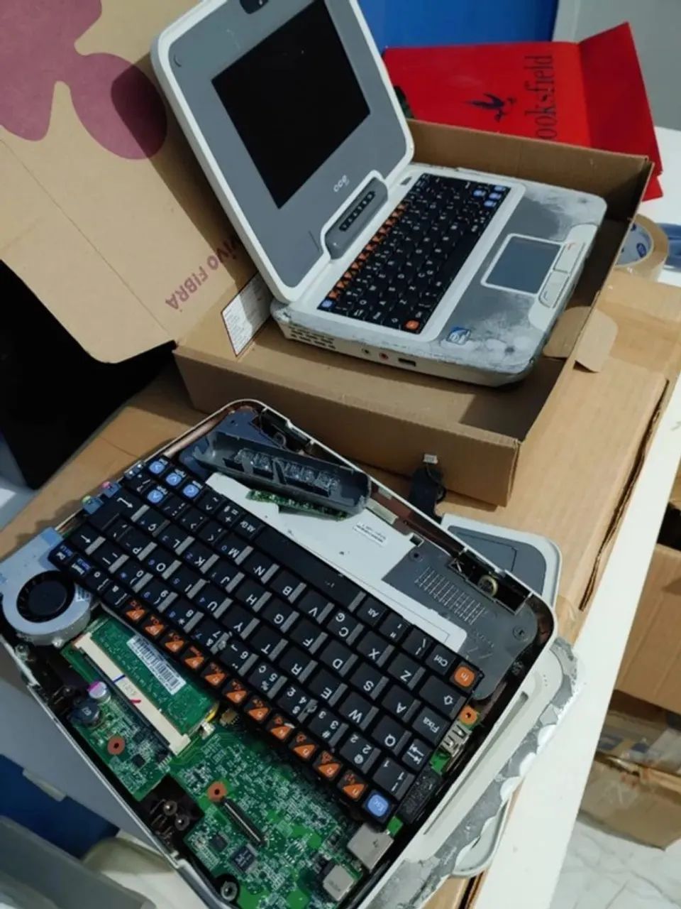 Carcaça Completa de Netbook CCE CM52C (Tudo Funcionando)