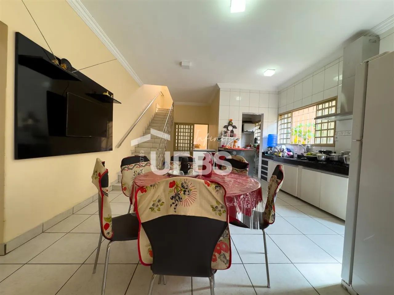 Casa + Comercial no Setor Oeste  5 Quartos e Excelente Potencial de Renda - Foto 5