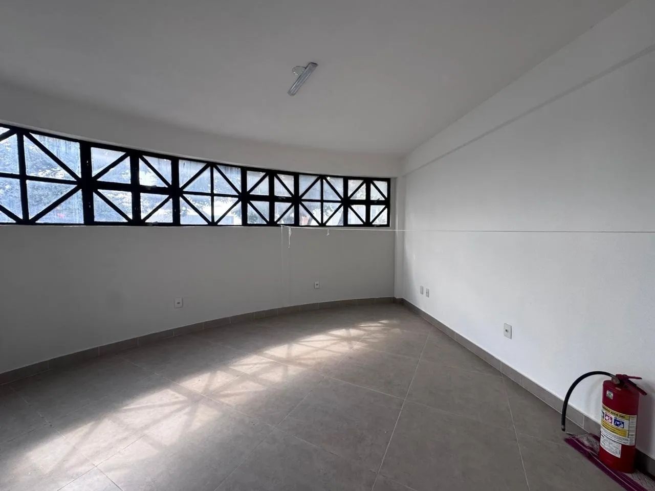 Sala comercial a venda no bairro Planalto - Foto 3