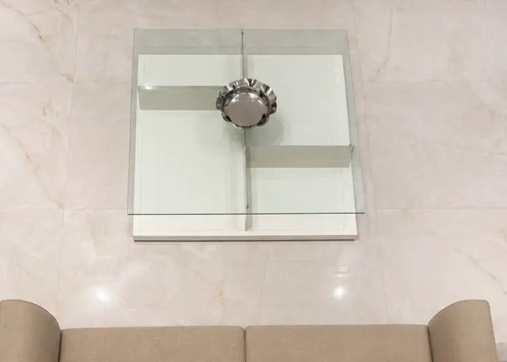 Mesa de Centro sofisticada 1,70 x 1,70 m - Laca Branca e Vidro - Excelente estado
