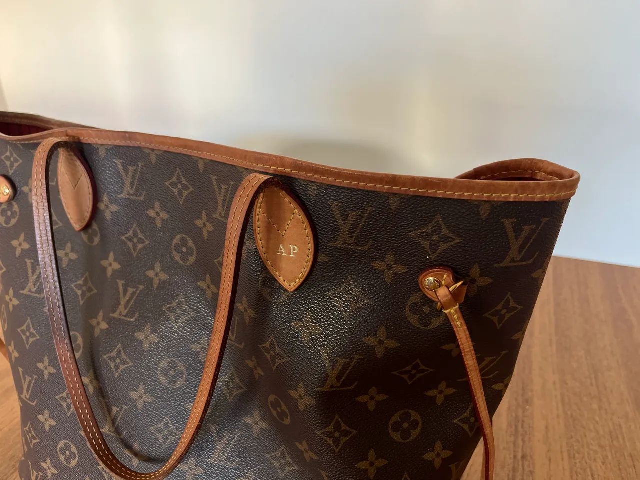 Louis Vuitton Neverfull MM Mon Monogram Cerise com Pochette, Caixa e Dust Bag - Foto 5
