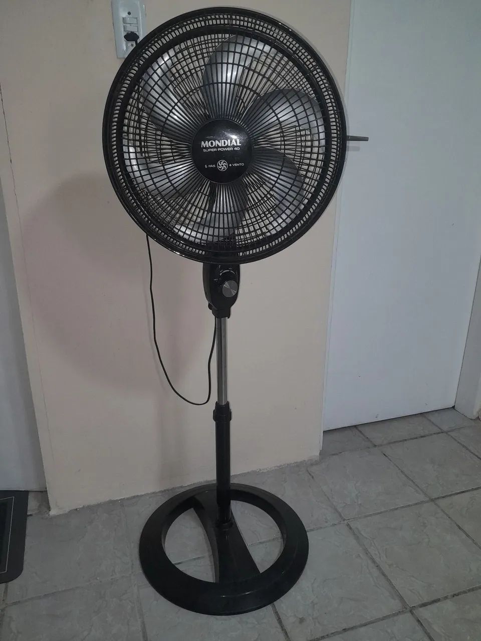 Ventilador coluna - Foto 3