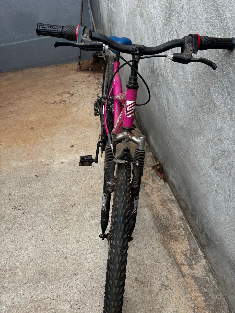 Bicicleta Aro 26 com Amortecedor 