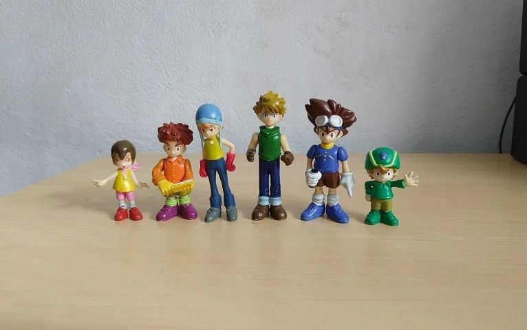 Lote Digimon com 6 digiescolhidos BANDAI