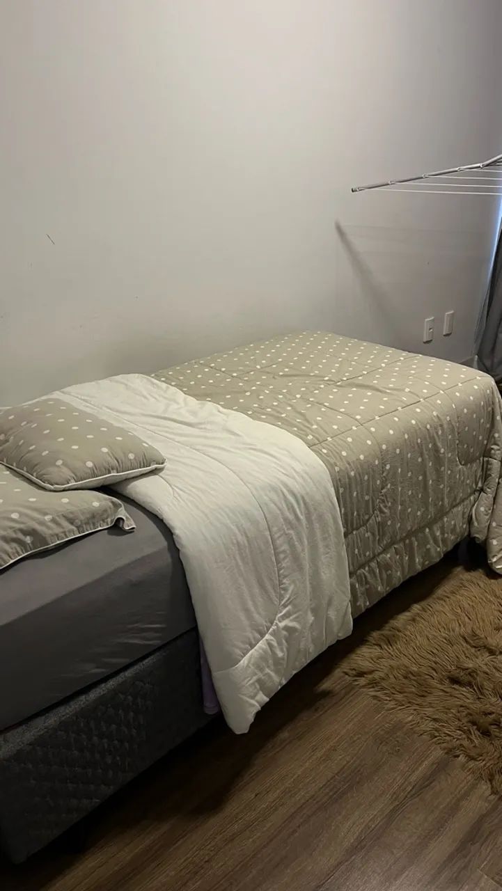 Cama BOX + colchão 