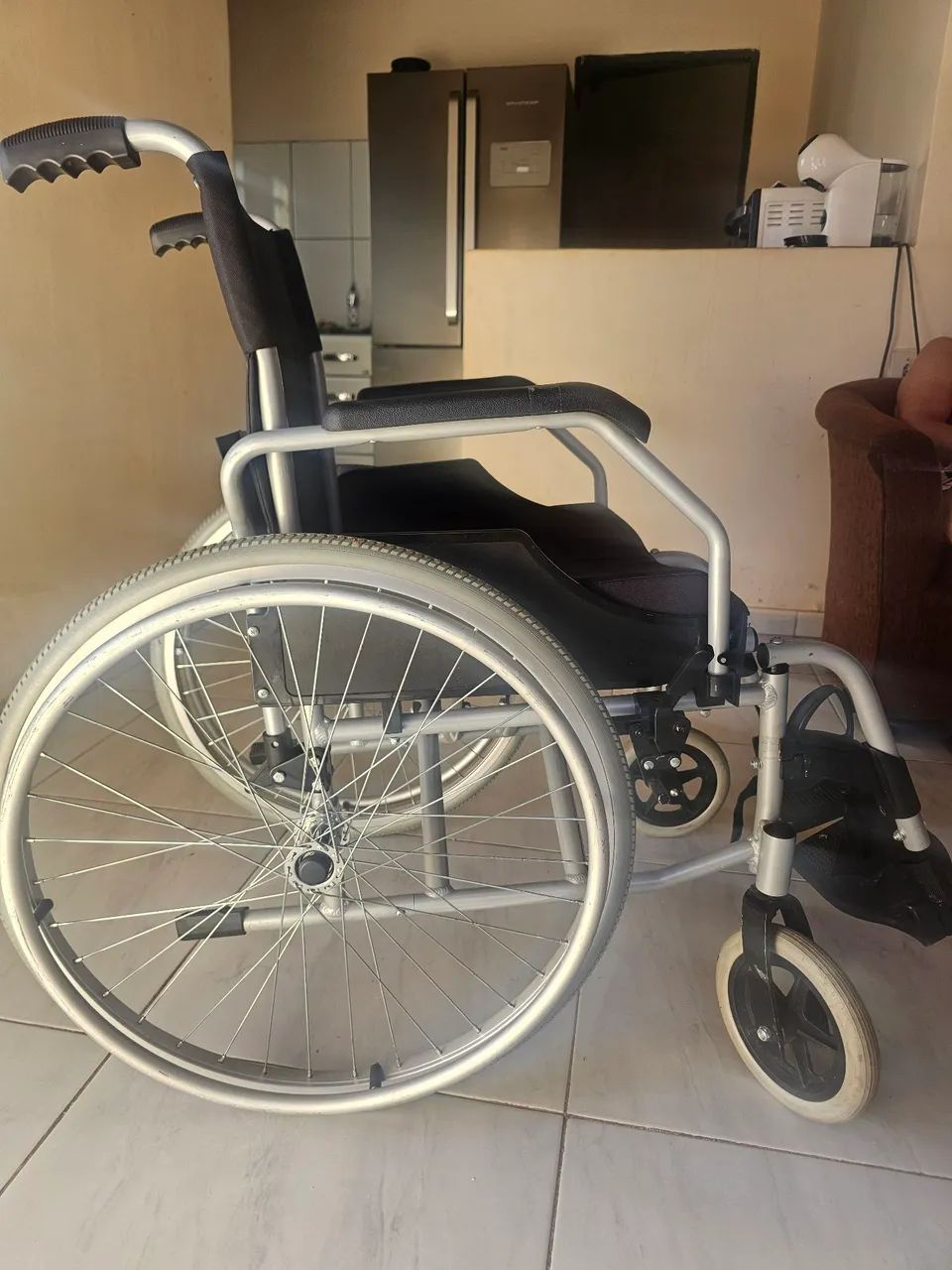 Cadeira de rodas  - Foto 4